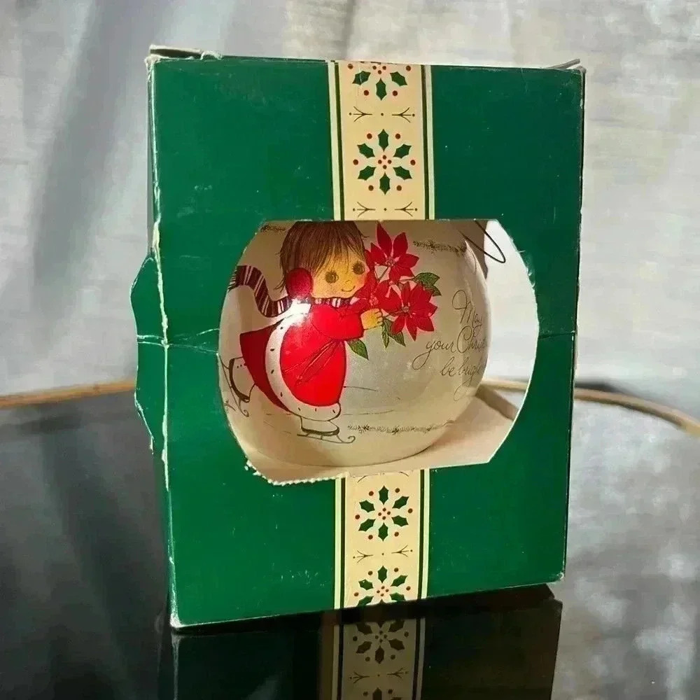 1989 heirloom  collection, vintage Christmas tree ornament